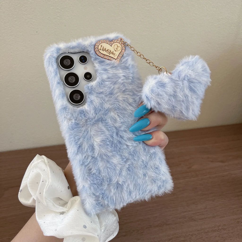 Furry Leopard Heart Pendant Phone Case for Samsung S22 S23FE S24plus S25 S26 Ultra Plush Design Mobile Phone Cover Accessories